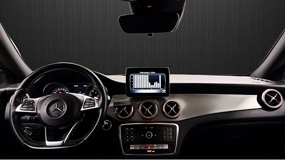 Mercedes-Benz CLA200 9 of 13