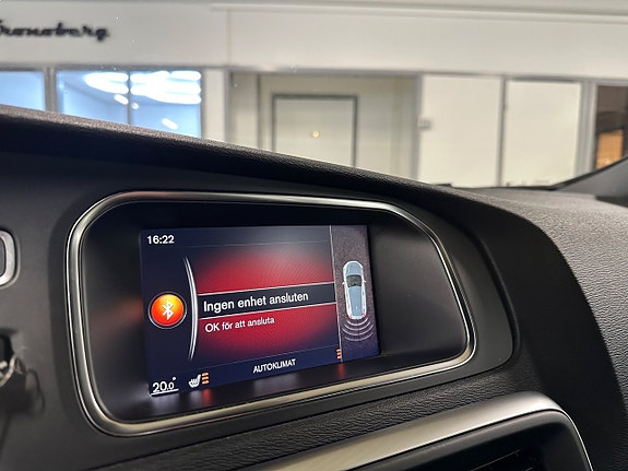 Volvo V40 15 of 15