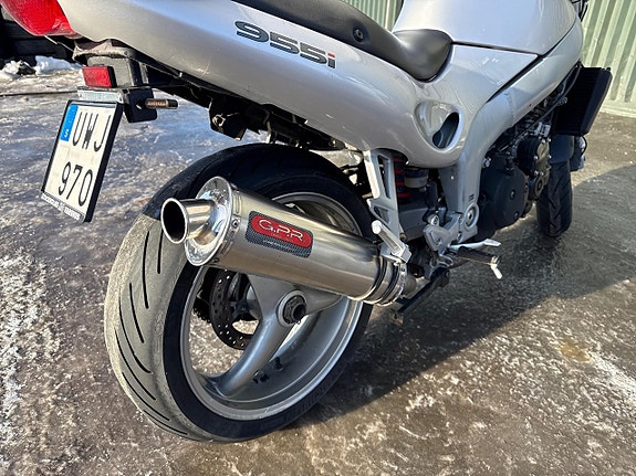 Triumph Sprint St 14 of 22