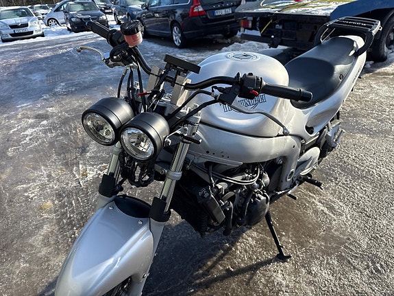 Triumph Sprint St 10 of 22