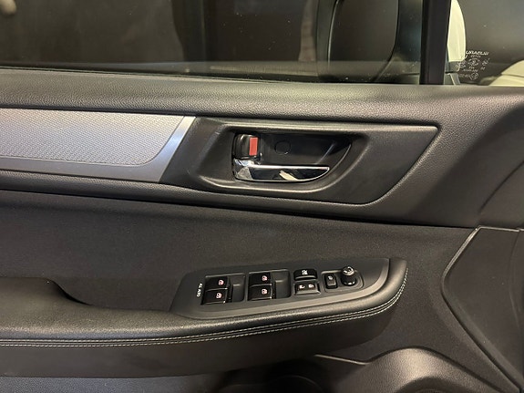 Subaru Outback 14 of 20
