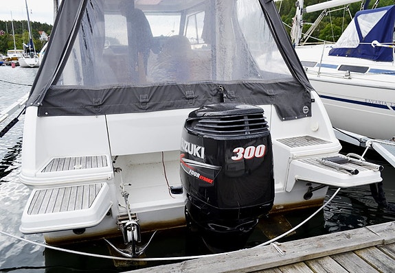 Beneteau Antares 8.80 2012 – Suzuki 300 hk, bogpropeller ! 3 of 5