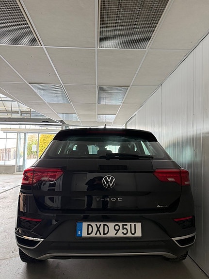 Volkswagen T-Roc 9 of 12