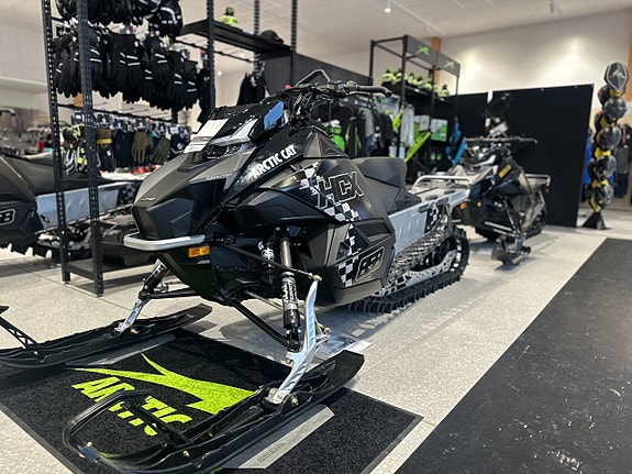 Arctic Cat M 858 HCX För omgående leverans