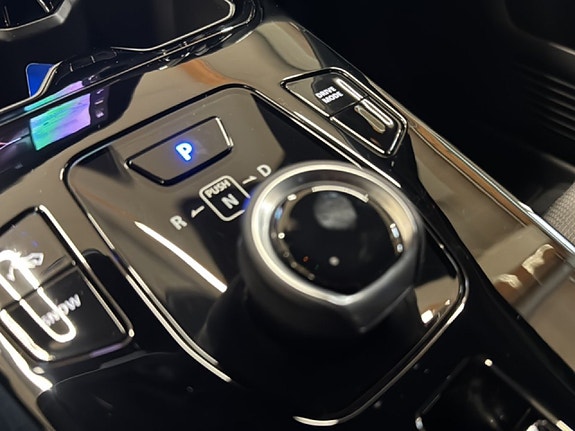 Suzuki eVitara 12 of 16