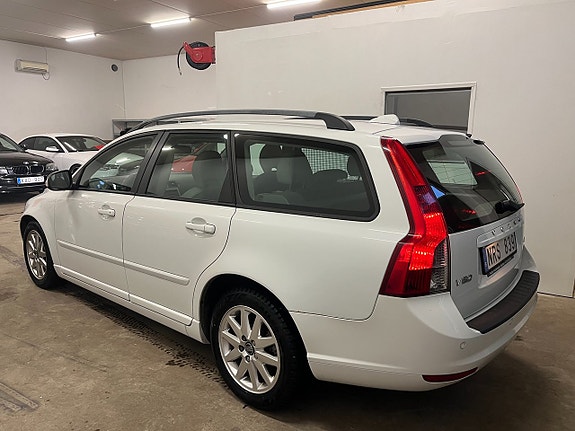 Volvo V50 6 of 11