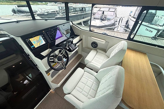 Saxdor 320 GTC (2026) Finns hos oss på Lidingö 8 of 10