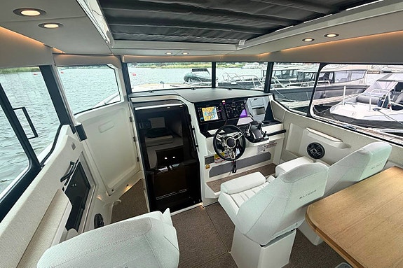 Saxdor 320 GTC (2026) Finns hos oss på Lidingö 6 of 10
