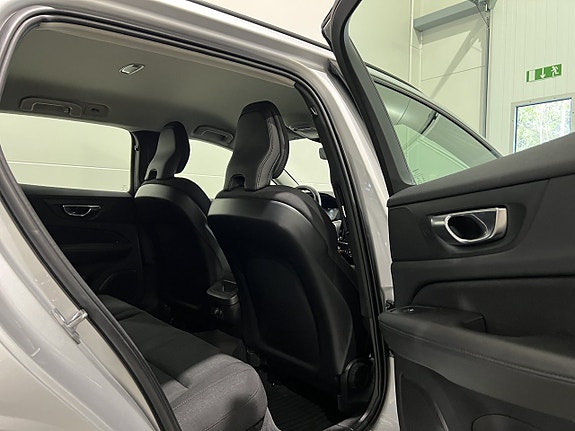 Volvo V60 9 of 27