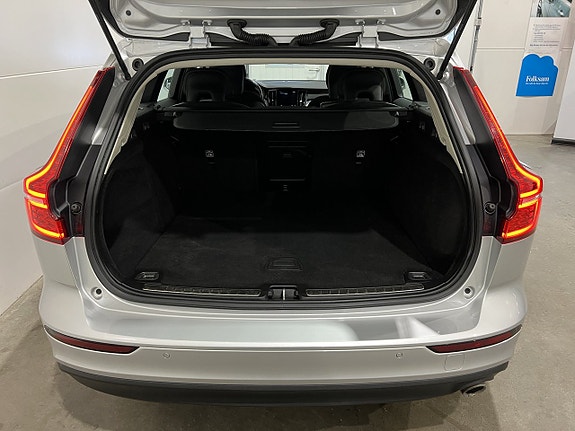 Volvo V60 11 of 27