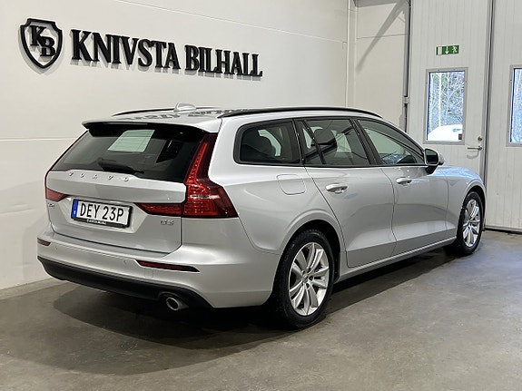 Volvo V60 4 of 27