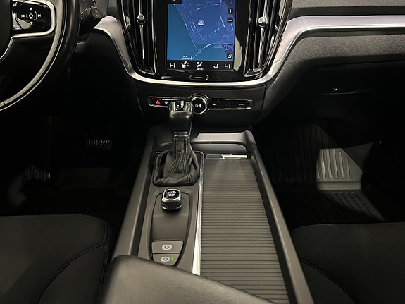 Volvo V60 17 of 27