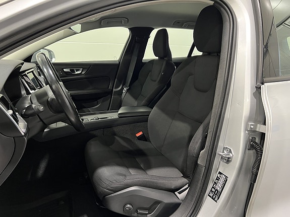 Volvo V60 7 of 27