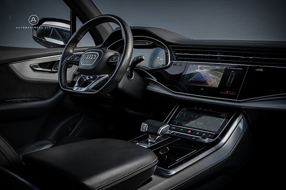 Audi Q7 8 of 30