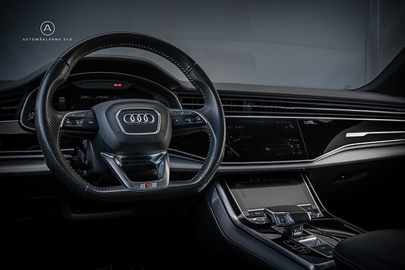 Audi Q7 11 of 30