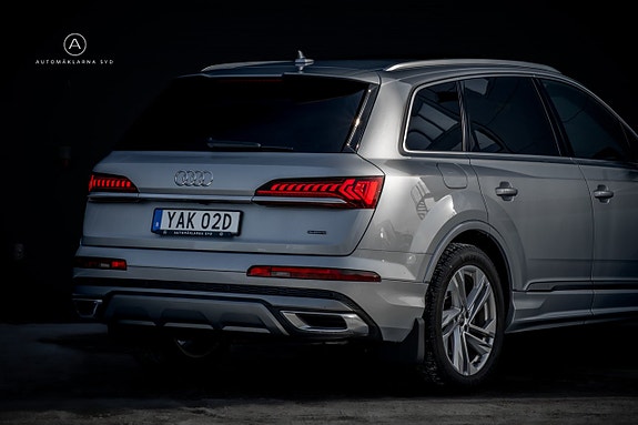 Audi Q7 30 of 30