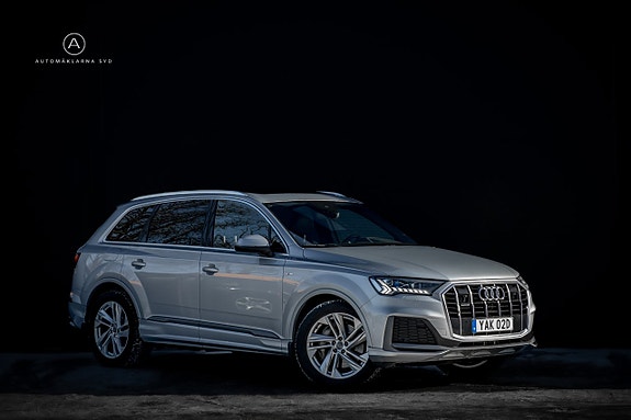 Audi Q7 4 of 5