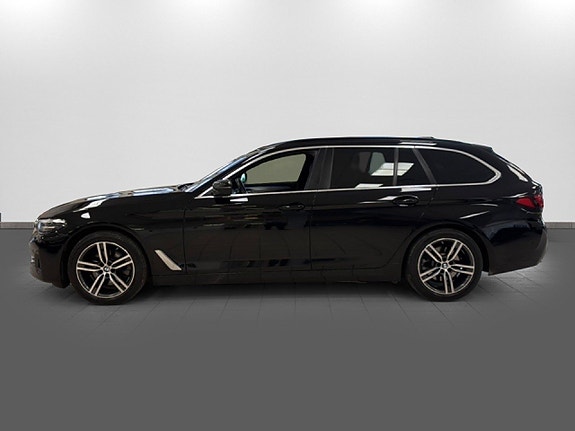 BMW 520d 4 of 5