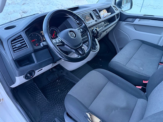 Volkswagen Transporter 6 of 10