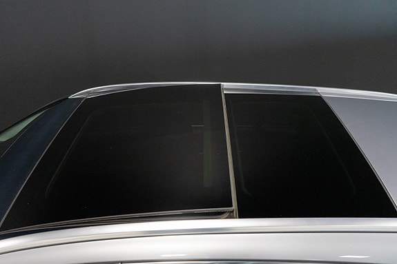Mercedes-Benz C400 10 of 20