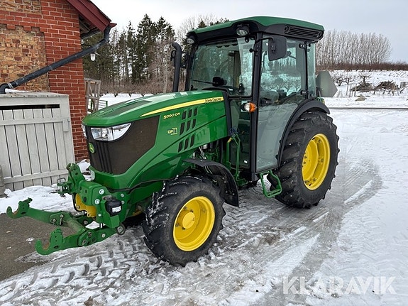 Traktor John Deere 5090 GN