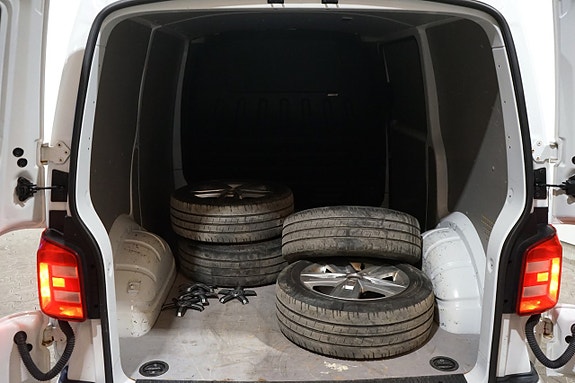 Volkswagen Transporter 12 of 13
