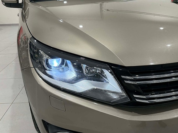 Volkswagen Tiguan 10 of 22