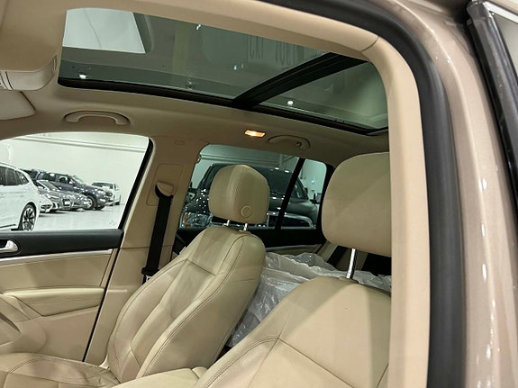 Volkswagen Tiguan 16 of 22