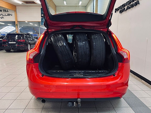 Volvo V60 15 of 16
