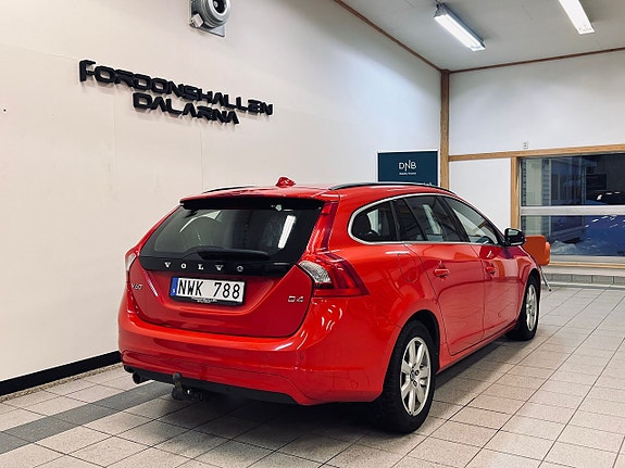 Volvo V60 7 of 16