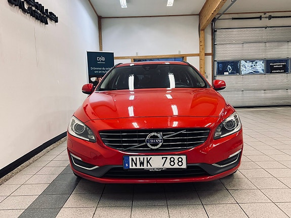 Volvo V60 3 of 16