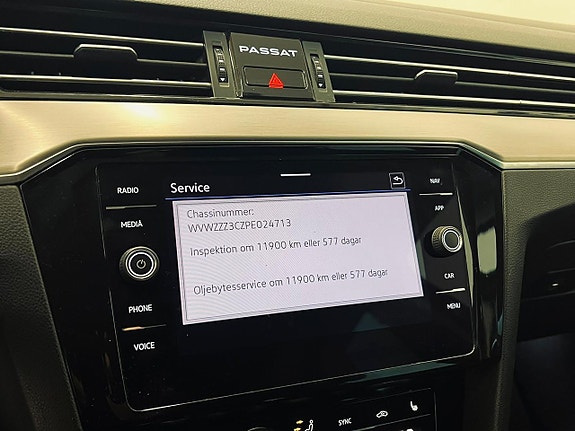Volkswagen Passat 20 of 21