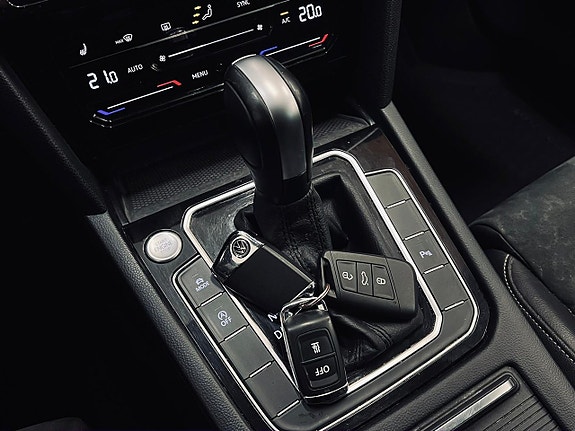 Volkswagen Passat 11 of 21