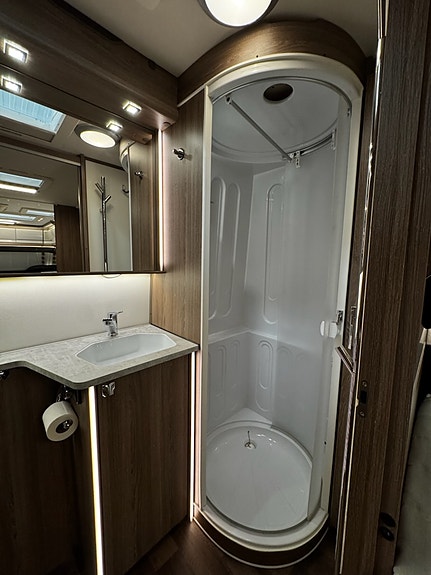 KABE Imperial 740 10 of 15