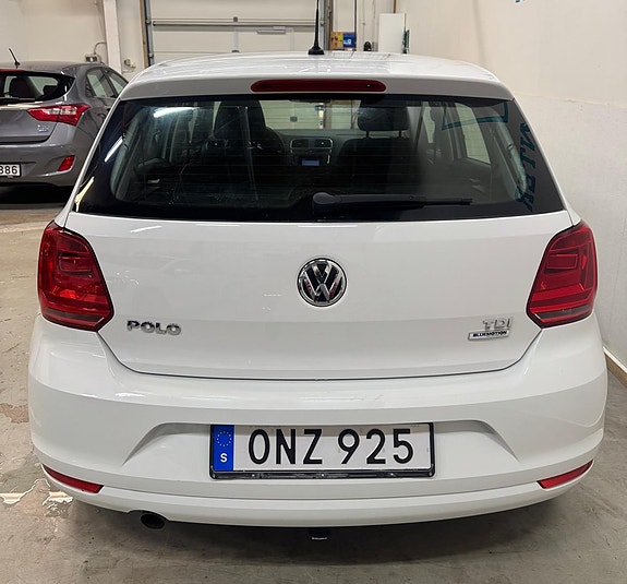 Volkswagen Polo 5 of 5