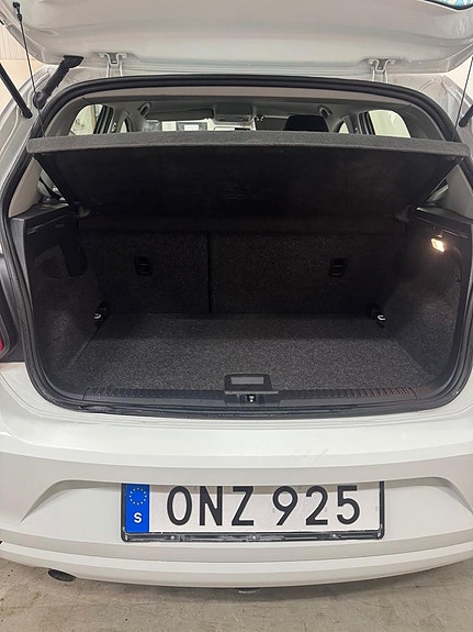 Volkswagen Polo 16 of 16