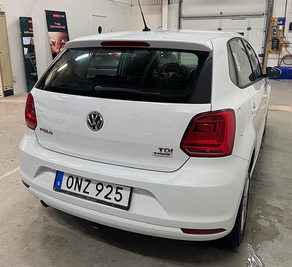 Volkswagen Polo 7 of 16