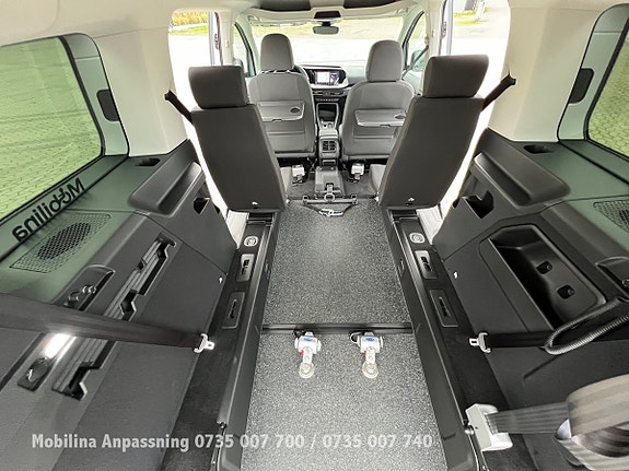 Ford Connect Tourneo 2 of 5