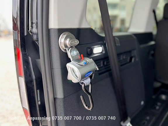 Ford Connect Tourneo 13 of 30
