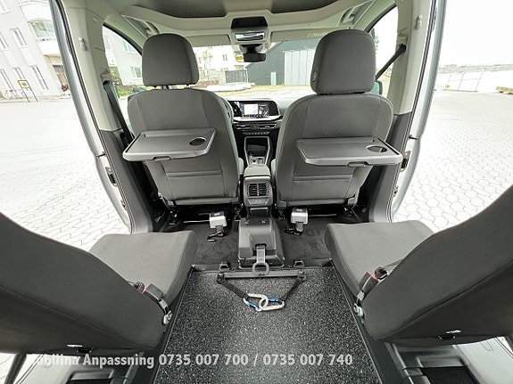 Ford Connect Tourneo 28 of 30