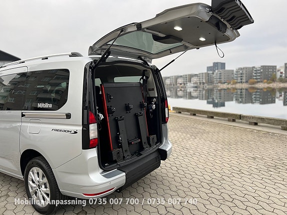 Ford Connect Tourneo 10 of 30