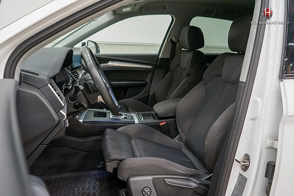 Audi Q5 9 of 24