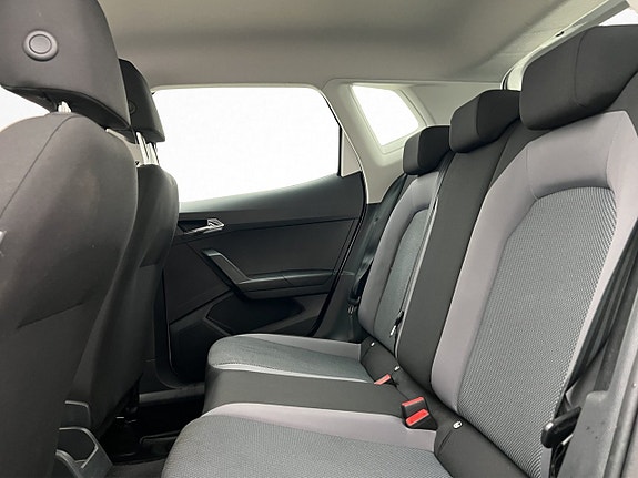 Seat Arona 20 of 25