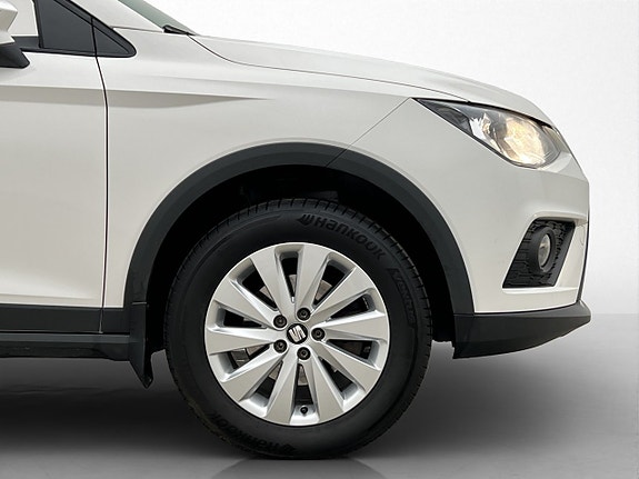 Seat Arona 23 of 25