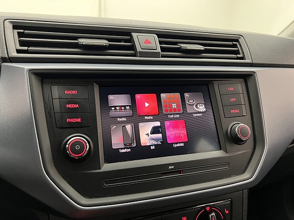 Seat Arona 15 of 25