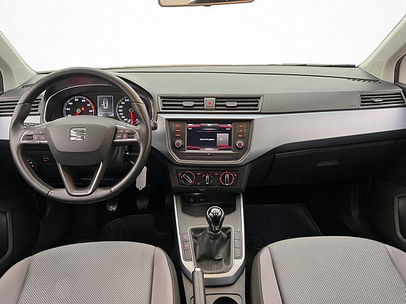 Seat Arona 17 of 25