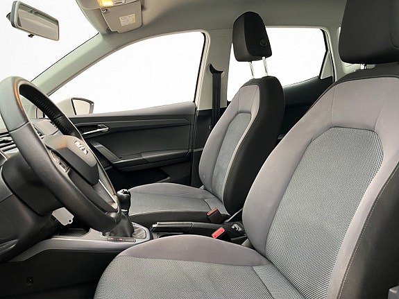 Seat Arona 9 of 25