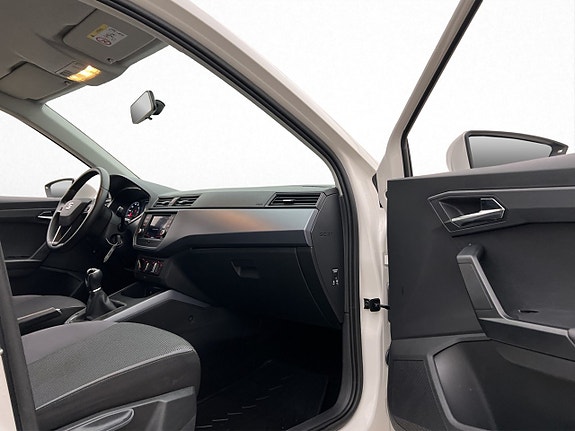 Seat Arona 19 of 25