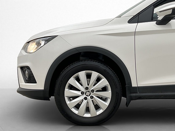Seat Arona 24 of 25