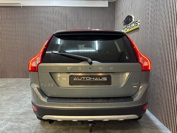 Volvo XC60 5 of 5